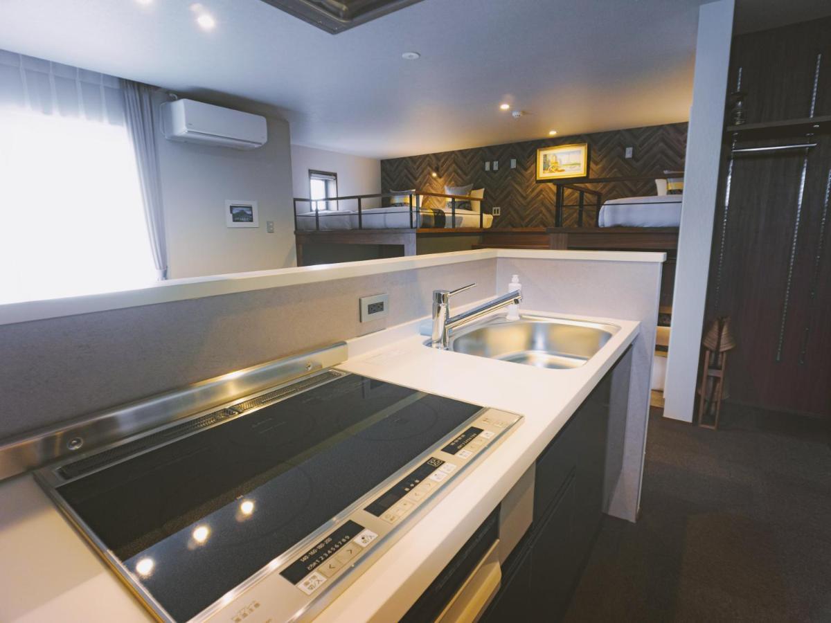 Grand Base Hakata Bay Apart otel Fukuoka  Dış mekan fotoğraf