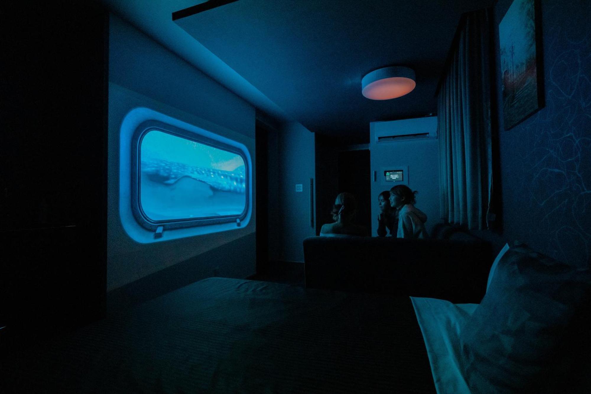 Grand Base Hakata Bay Apart otel Fukuoka  Dış mekan fotoğraf